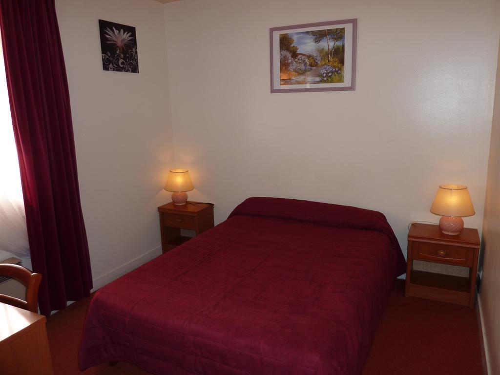 Longo Mai Hotell Arles Rum bild
